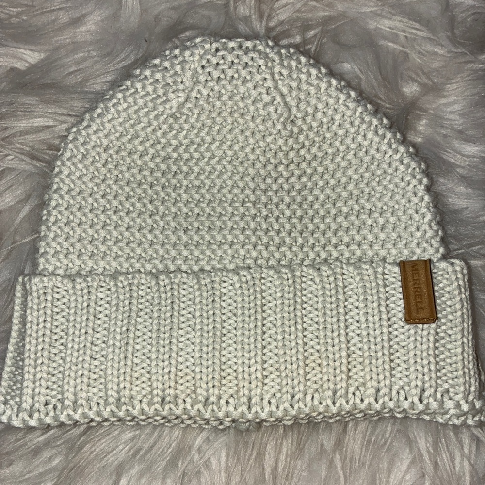 Merrell White Knit Beanie Like New